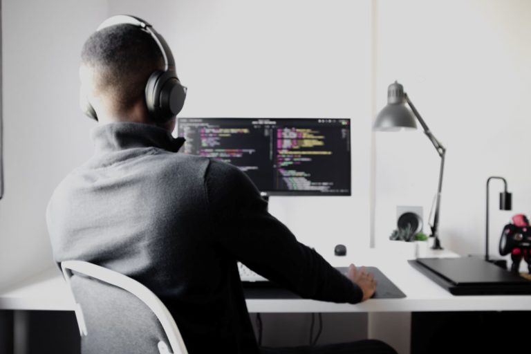 Cloud certifications (AWS, Azure, Google): Why the Value Looks Obvious — Until You Stretch the Timeline